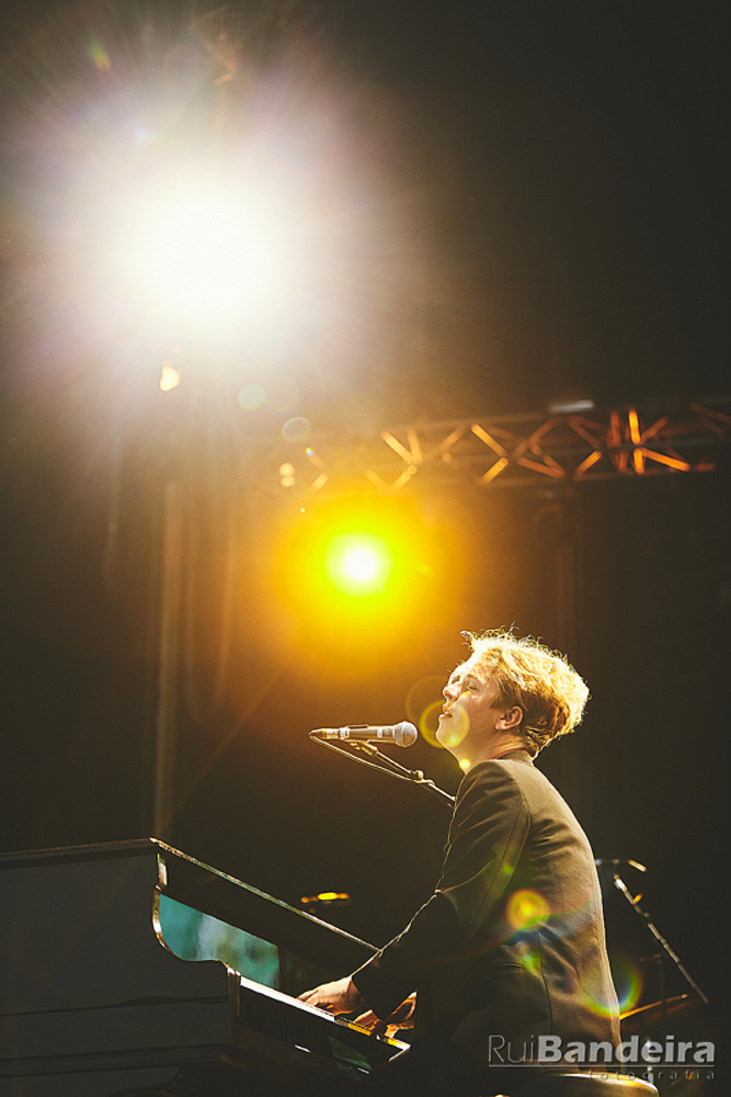 Tom Odell no terceiro dia  do MEO Mares Vivas 2016 por Rui Bandeira Fotografia