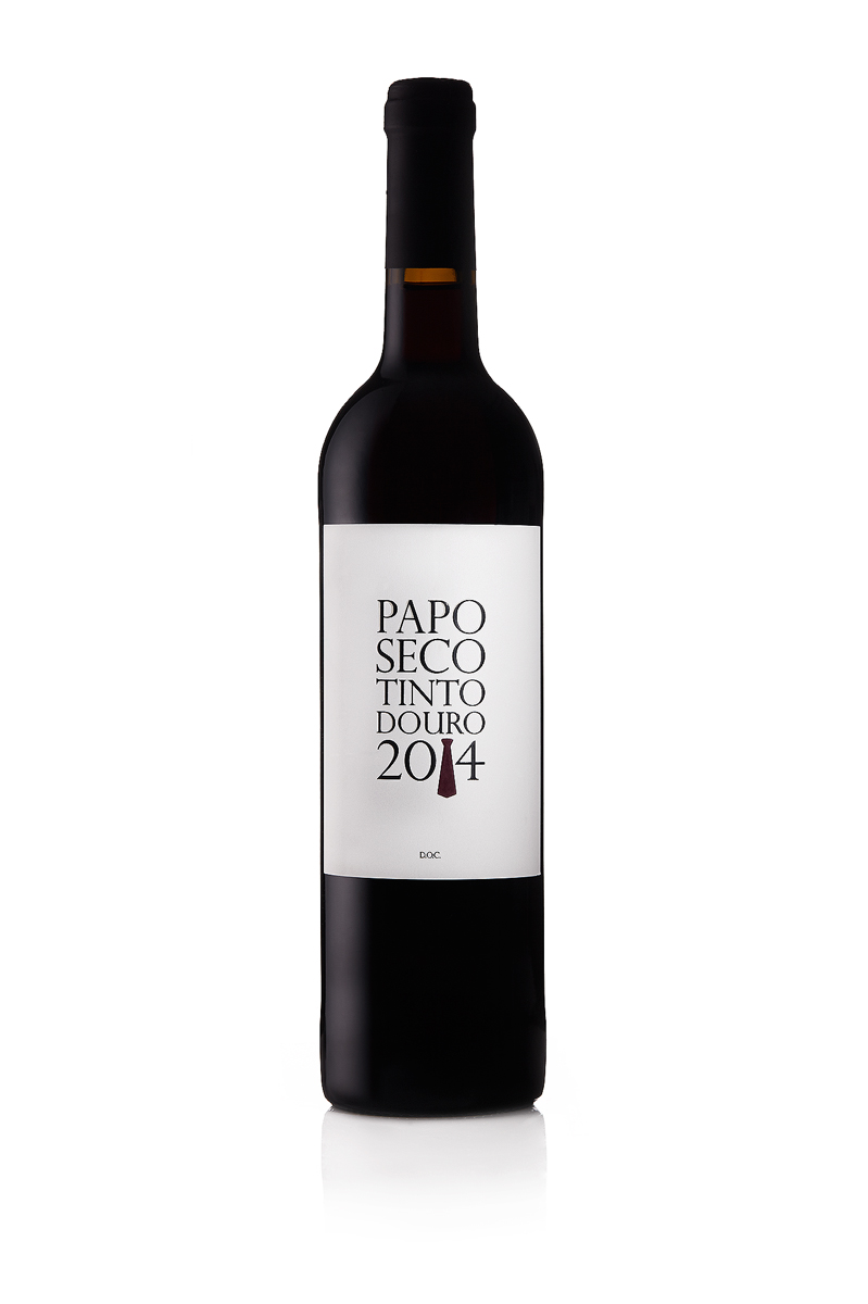 garrafa de vinho tinto da Papo Seco por rui bandeira fotografia