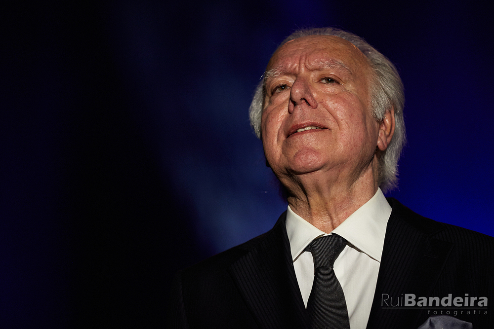 Carlos do Carmo at Guimarães 26 Carlos do Carmo em Guimaraes 2016 96 Rui Bandeira Fotografia Fotografia de produto e comercial - Fotografia de concertos Carlos do Carmo at Guimarães Carlos do Carmo em Guimarães em 2016 por Rui Bandeira