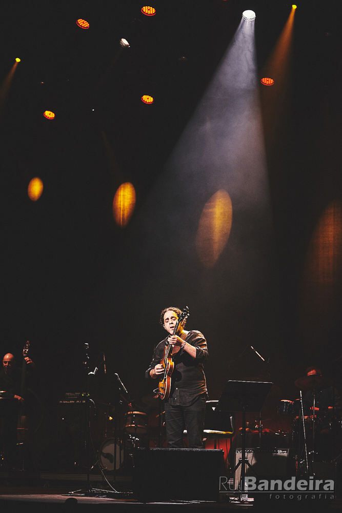 Sandro Norton with Garry Burton no coliseu do Porto 12 Por 1