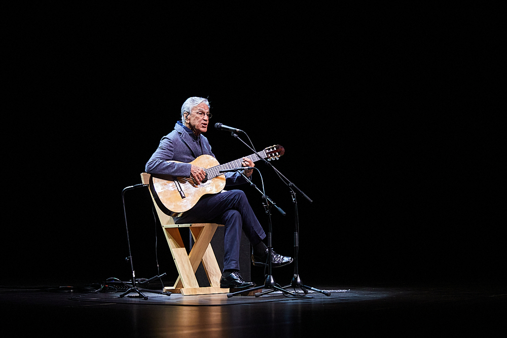fotografia de concerto para o Caetano Veloso no coliseu de lisboa.
concert photography