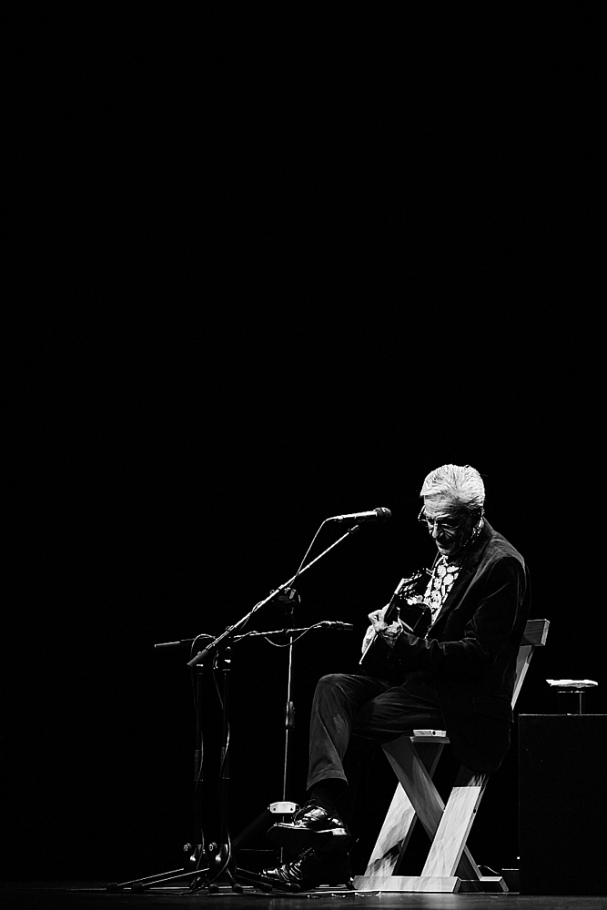 fotografia de concerto para o Caetano Veloso no coliseu de lisboa. concert photography