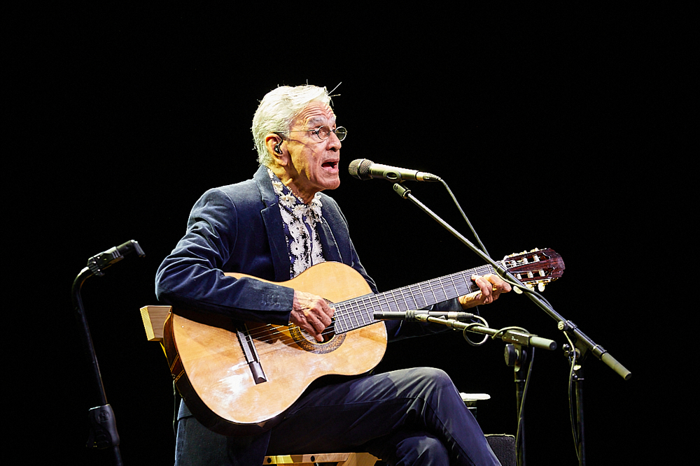 fotografia de concerto para o Caetano Veloso no coliseu de lisboa. concert photography