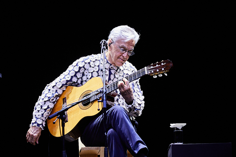fotografia de concerto para o Caetano Veloso no coliseu do Porto. concert photography