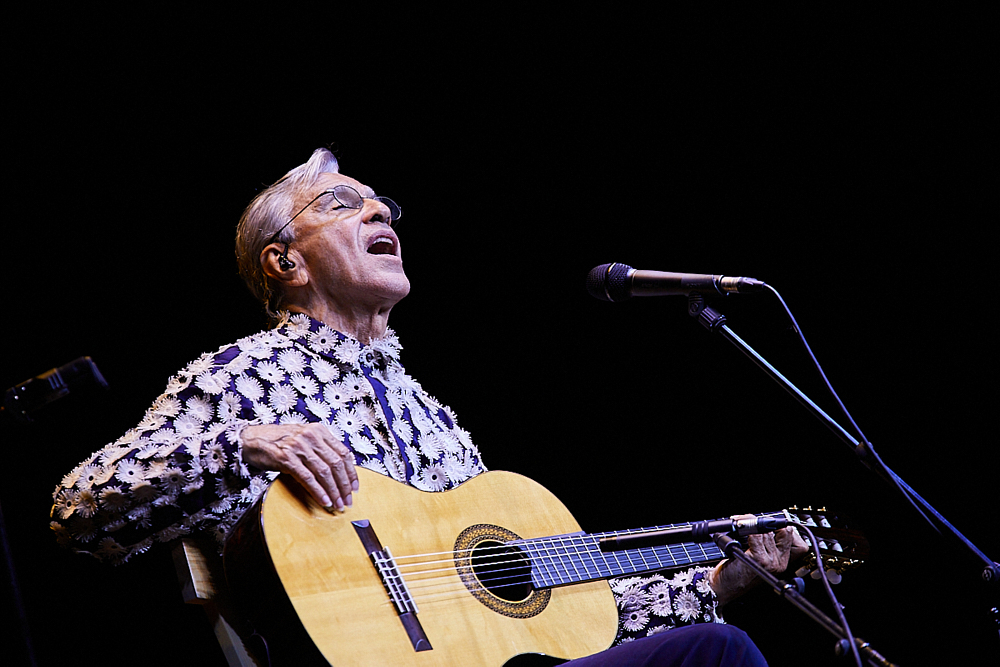 fotografia de concerto para o Caetano Veloso no coliseu do Porto. concert photography