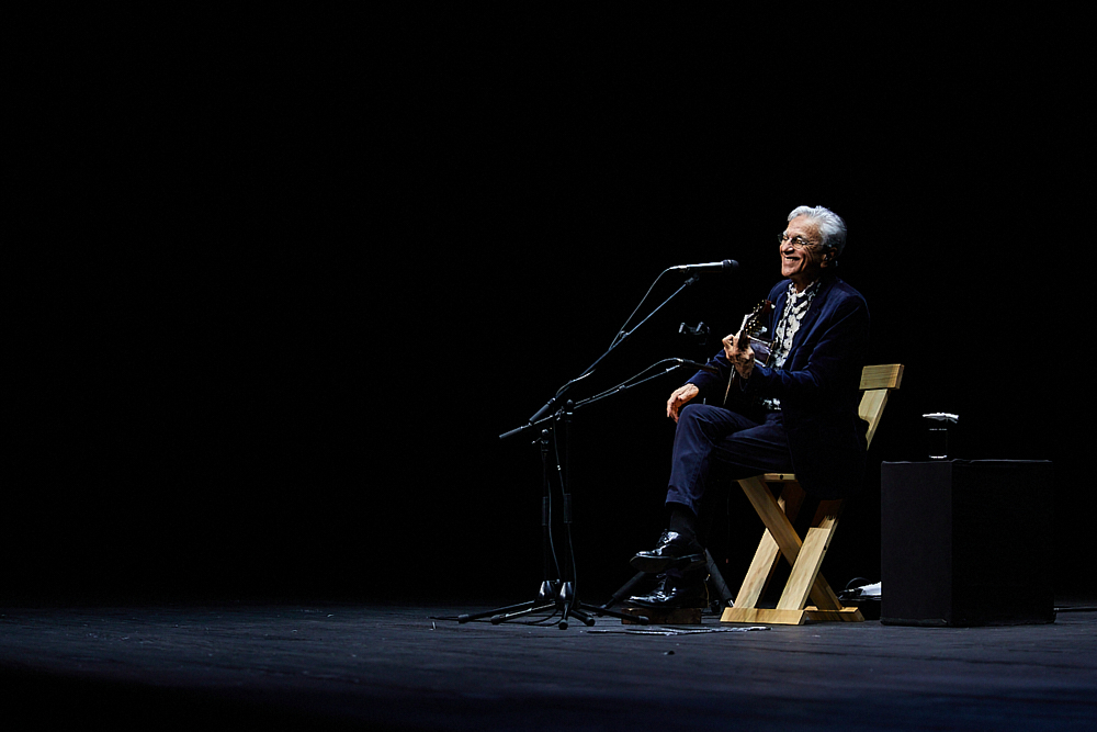 fotografia de concerto para o Caetano Veloso no coliseu do Porto. concert photography