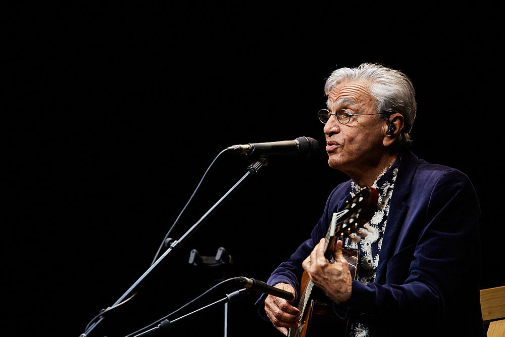 fotografia de concerto para o Caetano Veloso no coliseu do Porto. concert photography