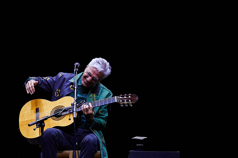 fotografia de concerto para o Caetano Veloso no coliseu do Porto. concert photography
