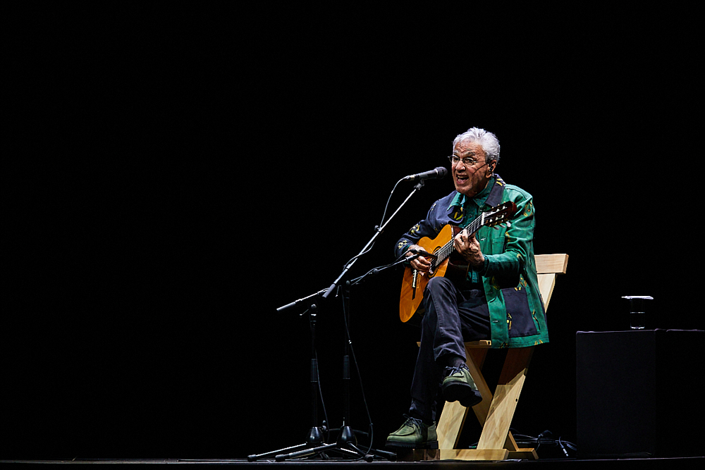 fotografia de concerto para o Caetano Veloso no coliseu do Porto. concert photography