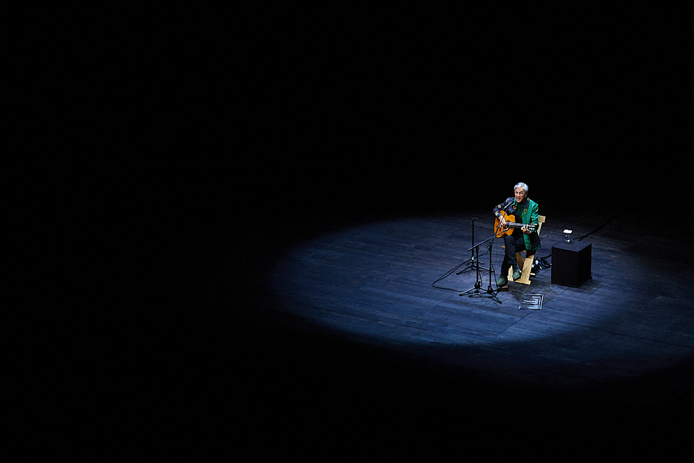 fotografia de concerto para o Caetano Veloso no coliseu do Porto. concert photography