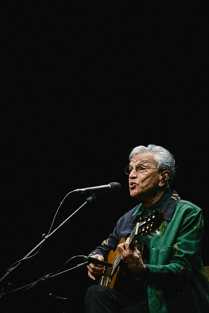 fotografia de concerto para o Caetano Veloso no coliseu do Porto. concert photography