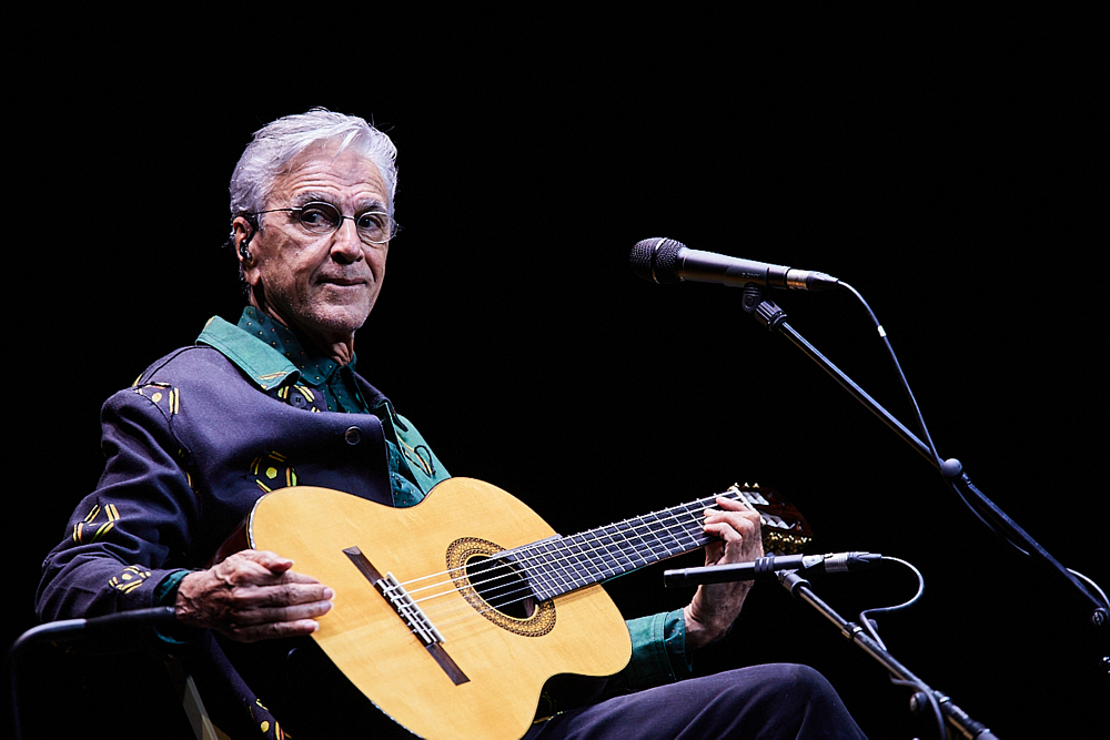 fotografia de concerto para o Caetano Veloso no coliseu do Porto. concert photography