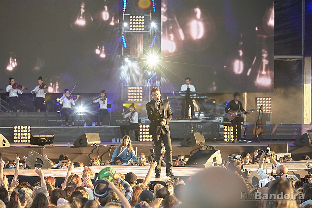 Fotografia de concerto para a Festa da comida Continente por Rui Bandeira Fotografia. Concert photography