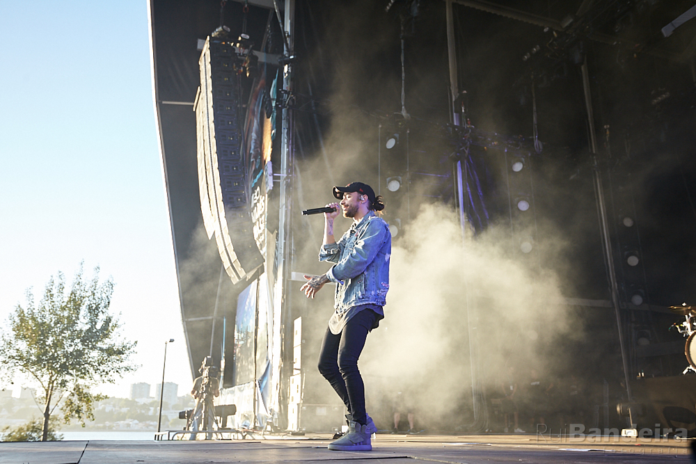 Fotografia de concerto e de festival no MEO Mares Vivas por Rui Bandeira Fotografia.
Concert photography
