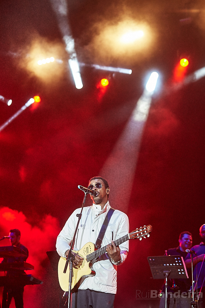 Fotografia de concerto e de festival no MEO Mares Vivas por Rui Bandeira Fotografia. Concert photography