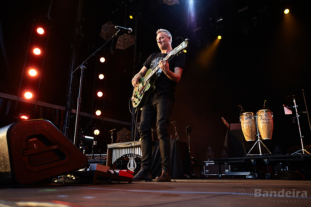 Fotografia de concerto e de festival no MEO Mares Vivas por Rui Bandeira Fotografia. Concert photography
