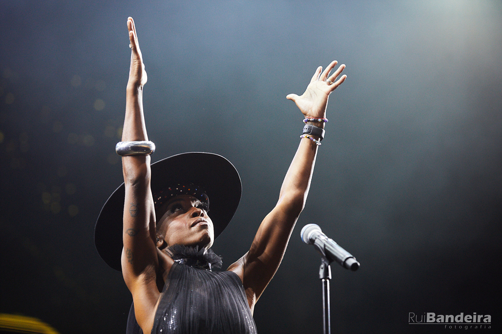 Fotografia de concerto no Festival MEO Mares Vivas por Rui Bandeira Fotografia. Concert photography