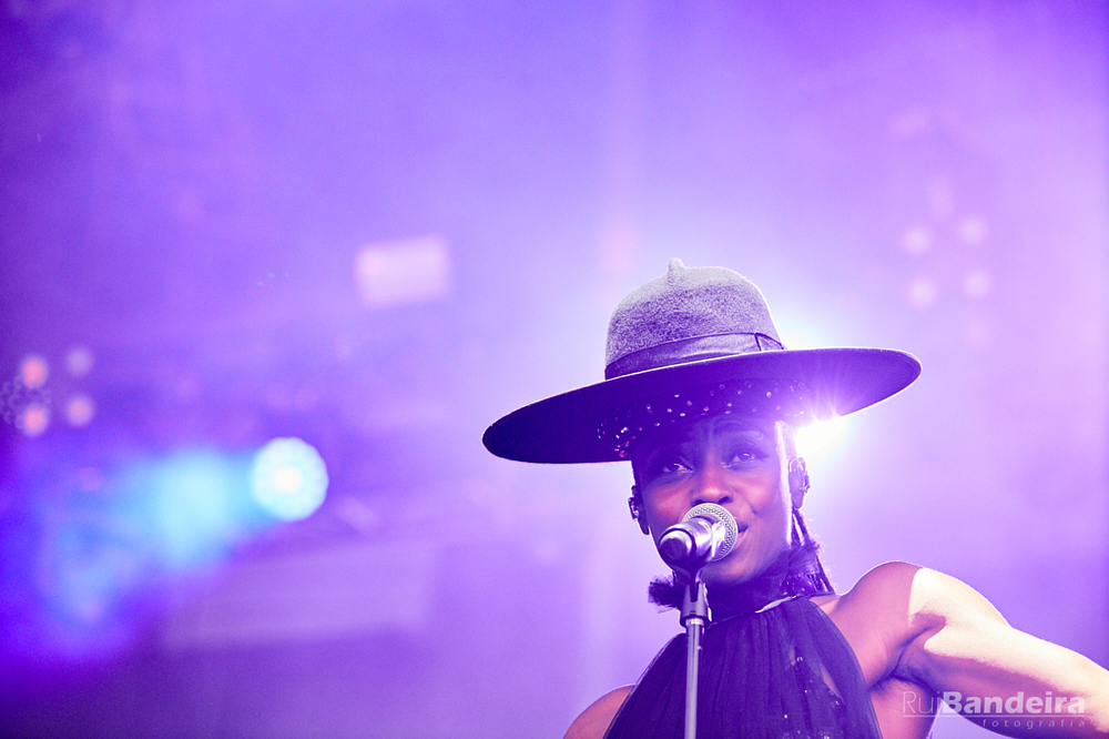 Fotografia de concerto no Festival MEO Mares Vivas por Rui Bandeira Fotografia. Concert photography