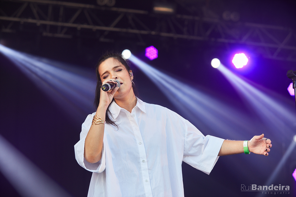 Fotografia de concerto no Festival MEO Mares Vivas por Rui Bandeira Fotografia.
Concert photography