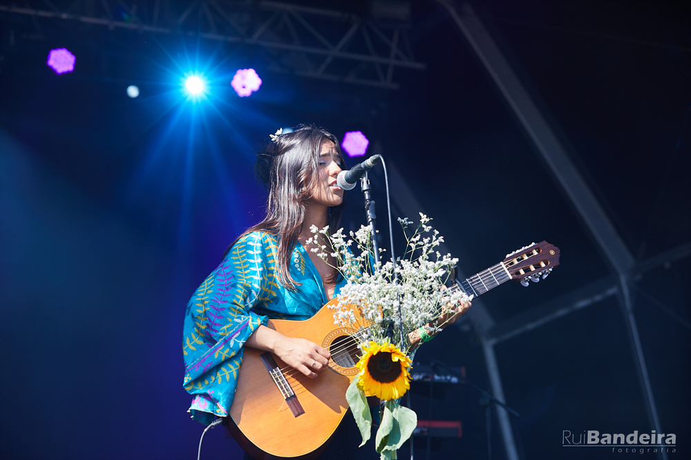 Fotografia de concerto no Festival MEO Mares Vivas por Rui Bandeira Fotografia.
Concert photography