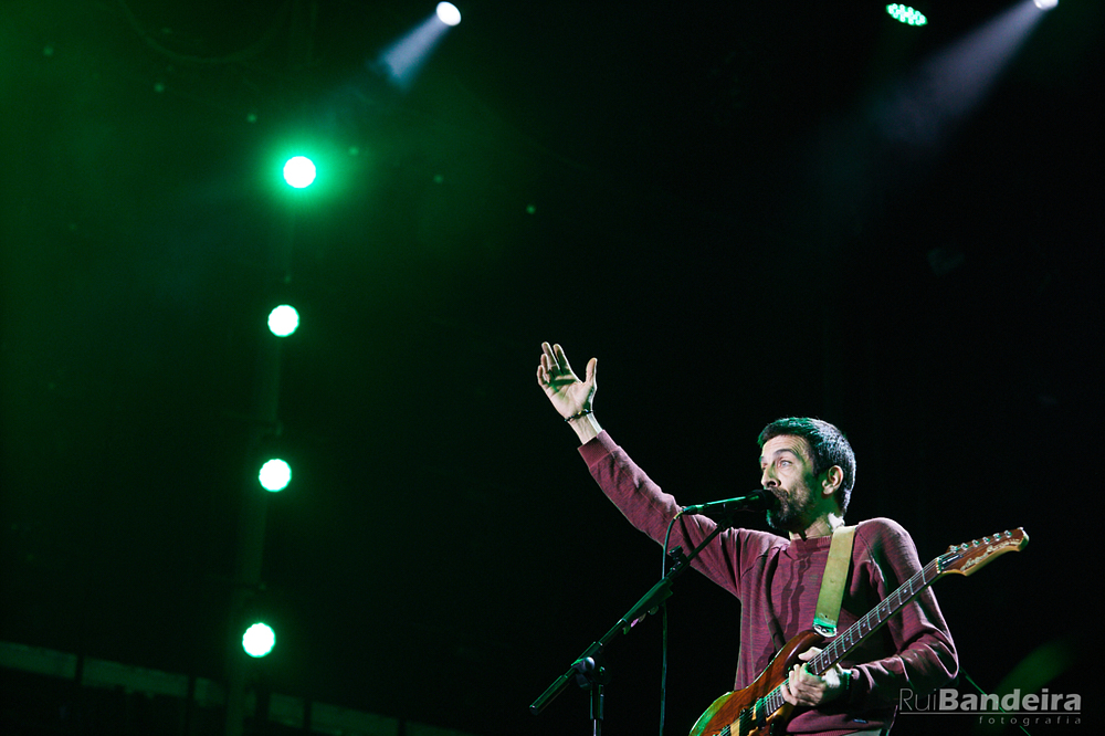 Fotografia de concerto no Festival MEO Mares Vivas por Rui Bandeira Fotografia. Concert photography