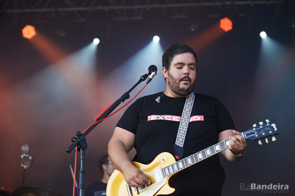Fotografia de concerto no Festival MEO Mares Vivas por Rui Bandeira Fotografia.
Concert photography