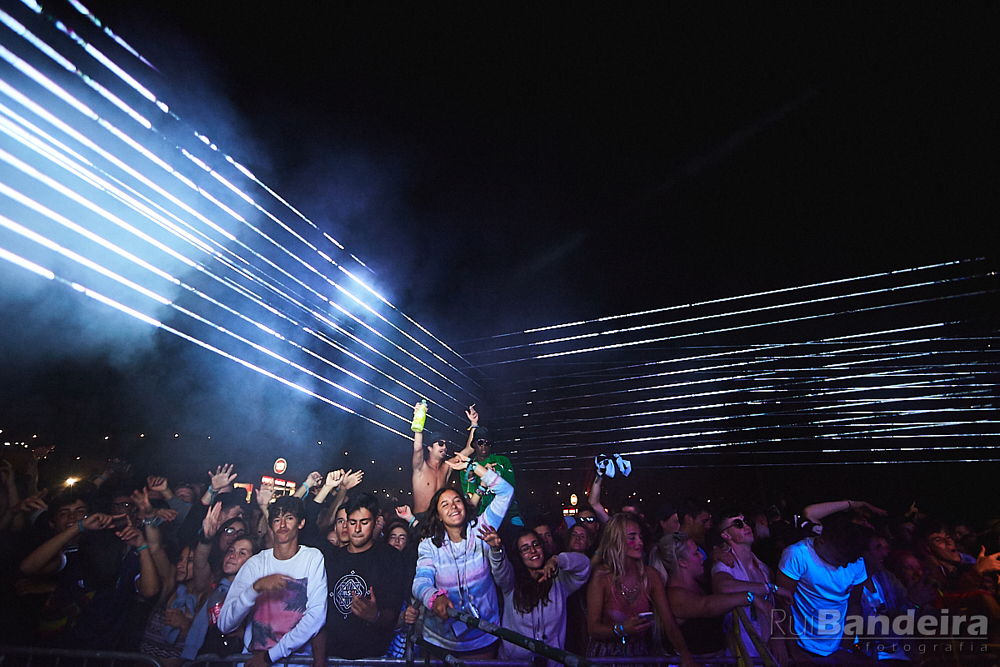 Fotografia de concerto do Festival MEOSW 2017 por Rui Bandeira Fotografia.
Concert photography