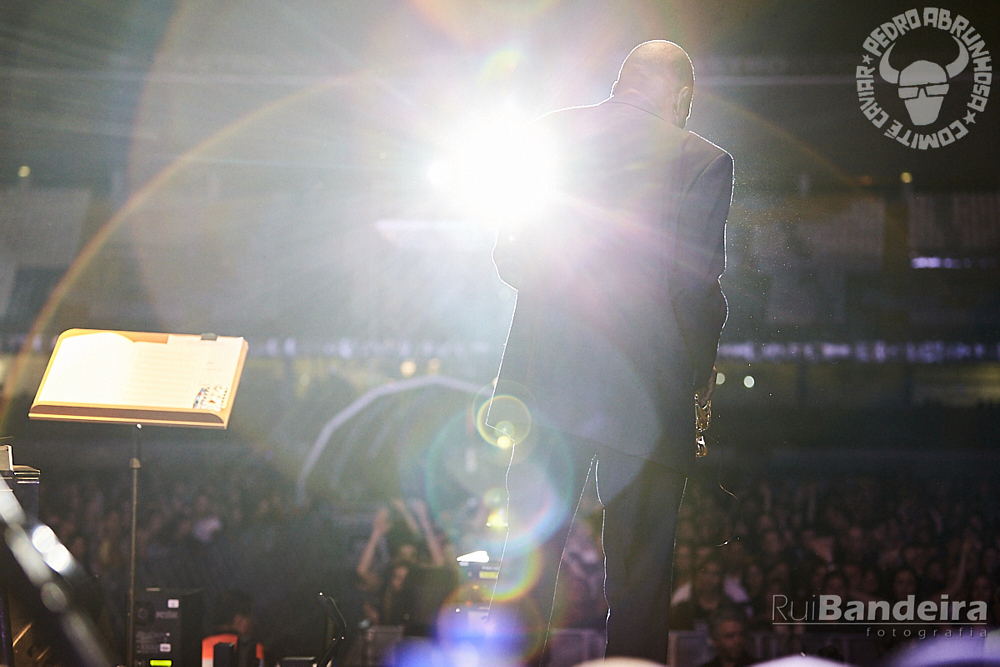 Fotografia de concerto Pedro Abrunhos com Maceo Parker em Guimaraes por Rui Bandeira Fotografia.
Concert photography