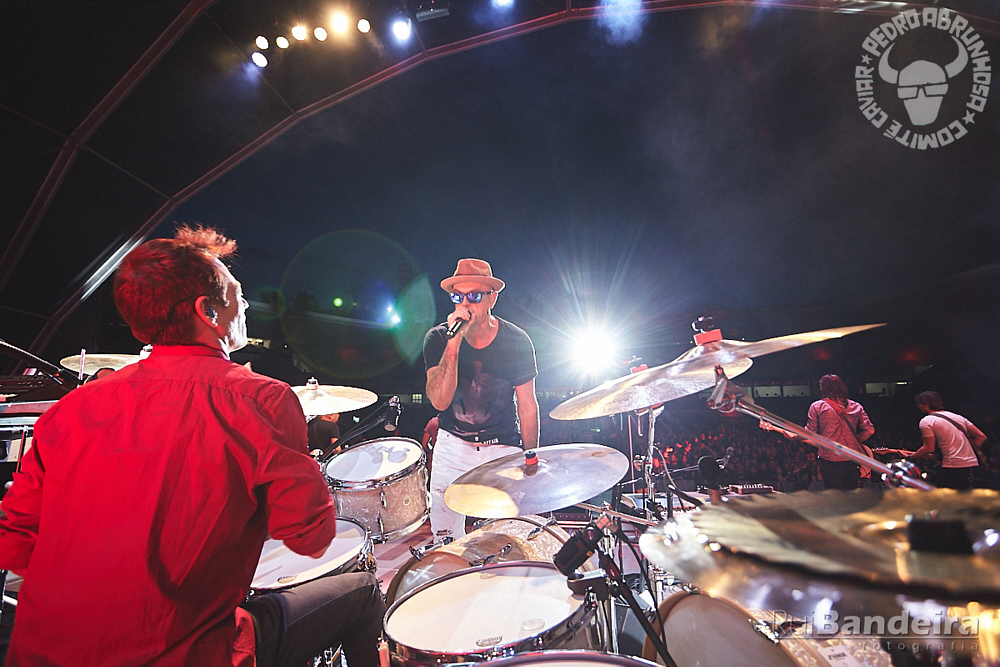 Fotografia de concerto Pedro Abrunhos com Maceo Parker em Guimaraes por Rui Bandeira Fotografia.
Concert photography