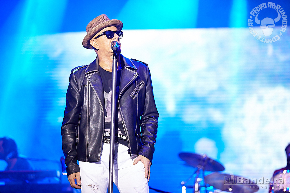 Fotografia de concerto Pedro Abrunhos com Maceo Parker em Guimaraes por Rui Bandeira Fotografia.
Concert photography