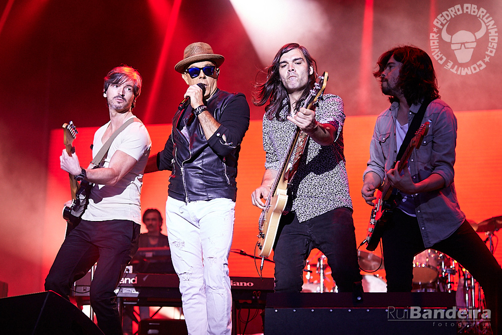 Fotografia de concerto Pedro Abrunhos com Maceo Parker em Guimaraes por Rui Bandeira Fotografia.
Concert photography