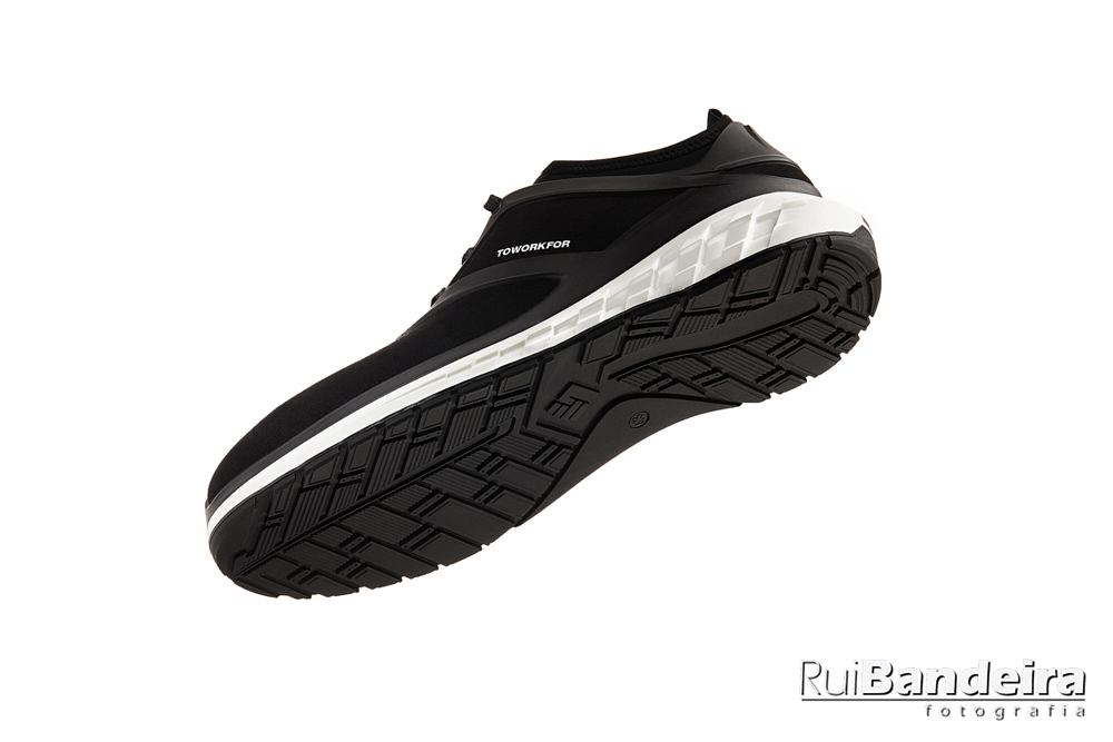Fotografia de produto de sapatilhas da Toworkfor por Rui Bandeira Fotografia. Product photography