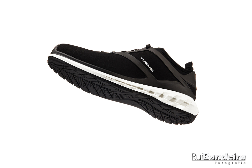 Fotografia de produto de sapatilhas da Toworkfor por Rui Bandeira Fotografia. Product photography
