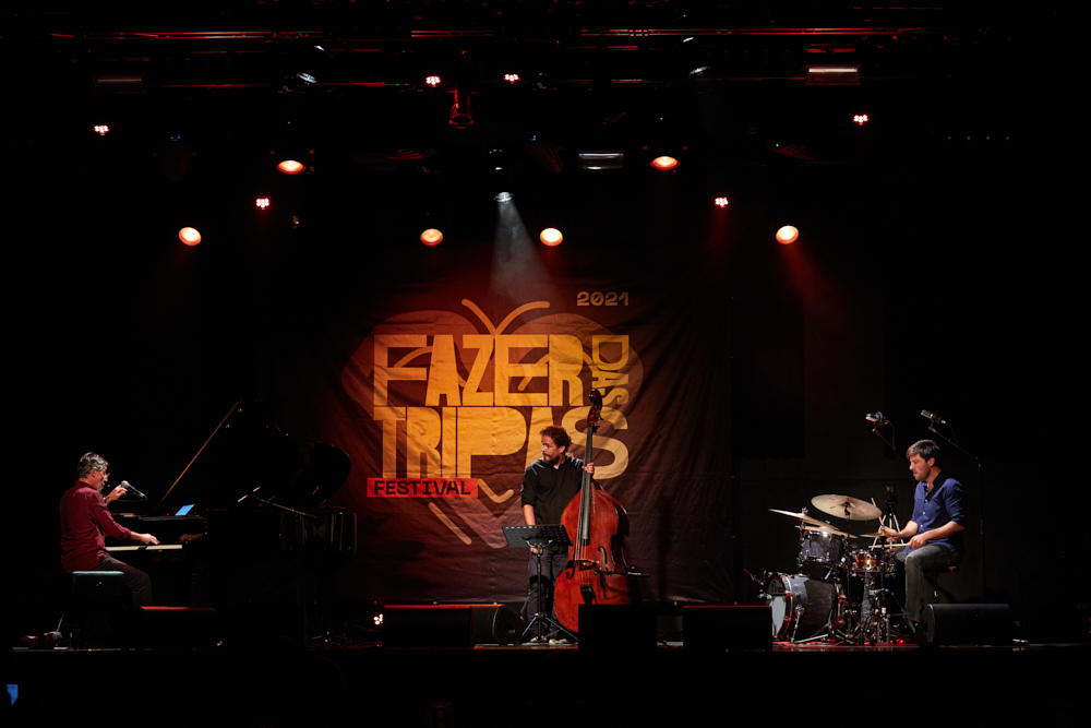 fotografia de concerto do Andre Sarbib para o festival Fazer das tripas festival. concert photography