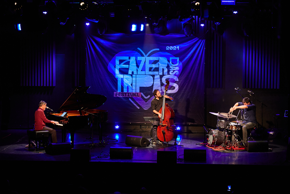 fotografia de concerto do Andre Sarbib para o festival Fazer das tripas festival. concert photography