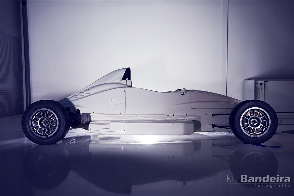 Carro de corrida Formula Ford da Juno Racing por rui bandeira fotografia