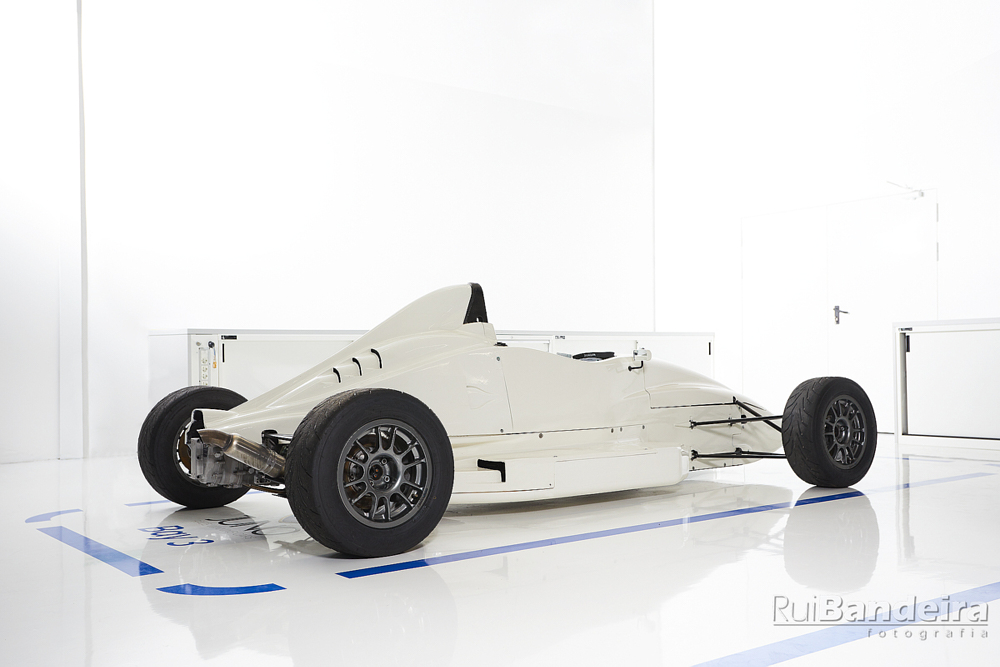 Carro de corrida Formula Ford da Juno Racing por rui bandeira fotografia