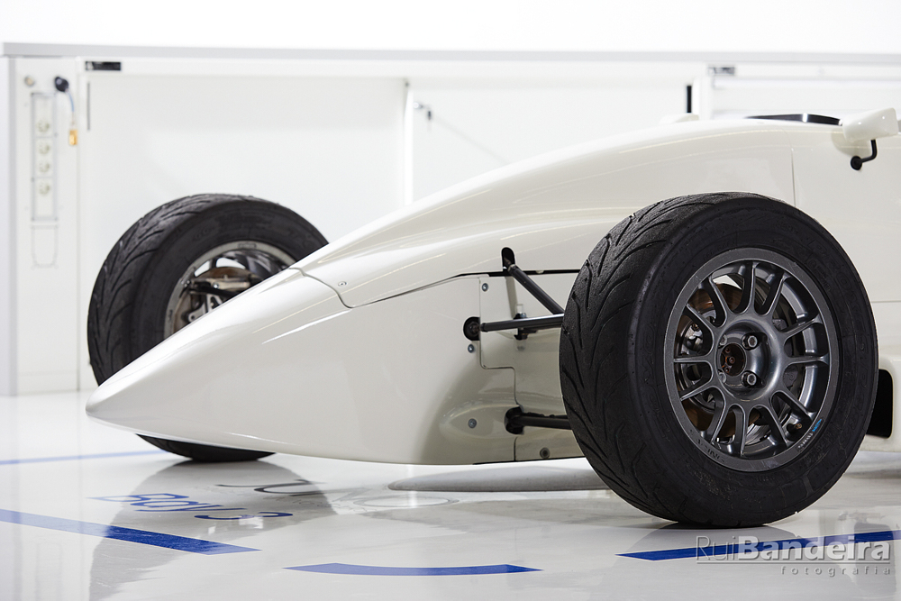 Carro de corrida Formula Ford da Juno Racing por rui bandeira fotografia