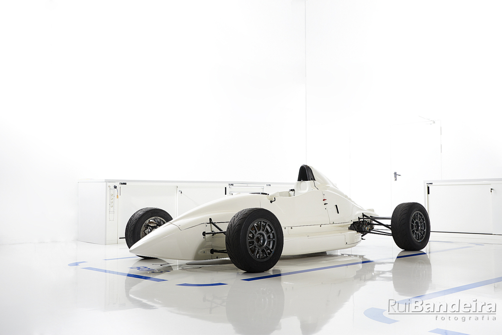 Carro de corrida Formula Ford da Juno Racing por rui bandeira fotografia