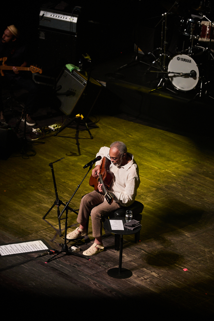 Fotografia de concerto no concerto do Gilberto Gil no coliseu do Porto